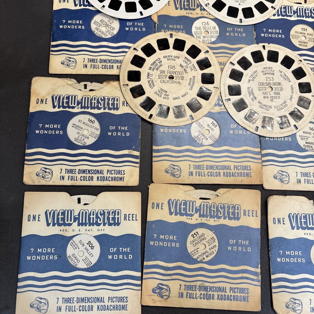 VTG Sawyer View Master Stereoscope Bakelite With 34 Reels 7 More Wonders World - Picture 9 of 11